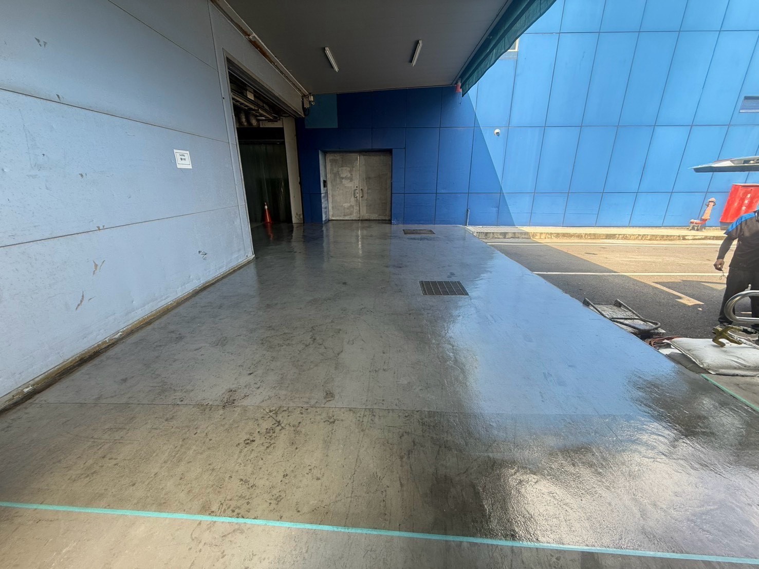 南科廠房碼頭區止滑型EPOXY地坪