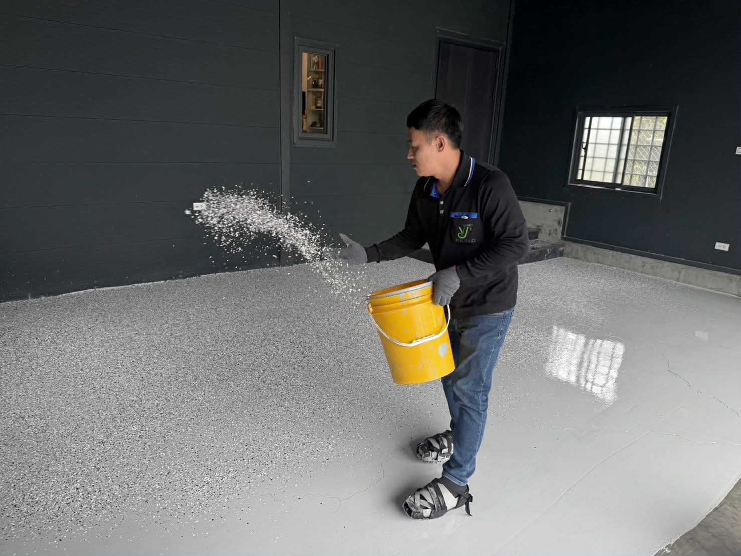 屏東自宅車庫 EPOXY彩藝地坪國外引進工序塗料