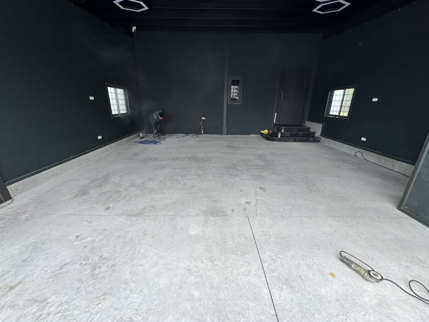 屏東自宅車庫 EPOXY彩藝地坪國外引進工序塗料