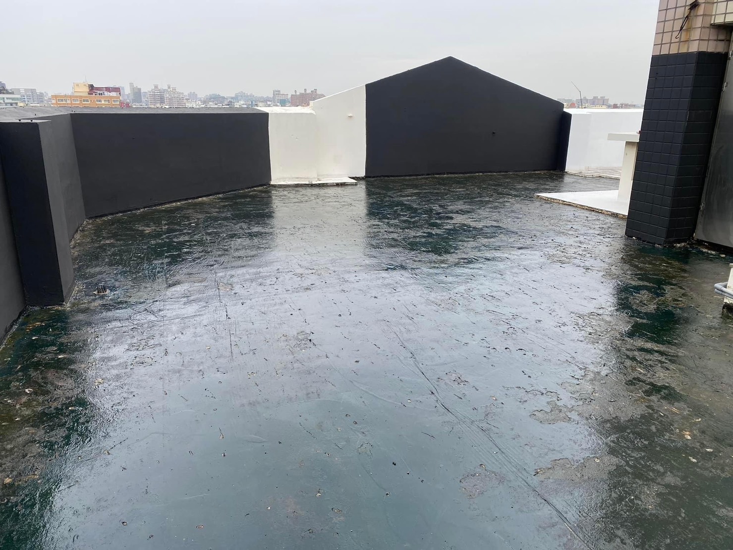 台南荷蘭大樓-PU防水屋頂工程