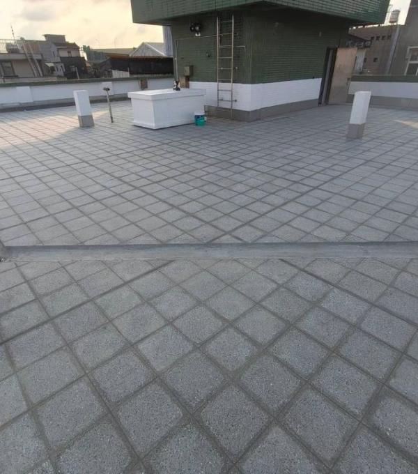 布袋郵局屋頂PU防水整修 220m2  67坪