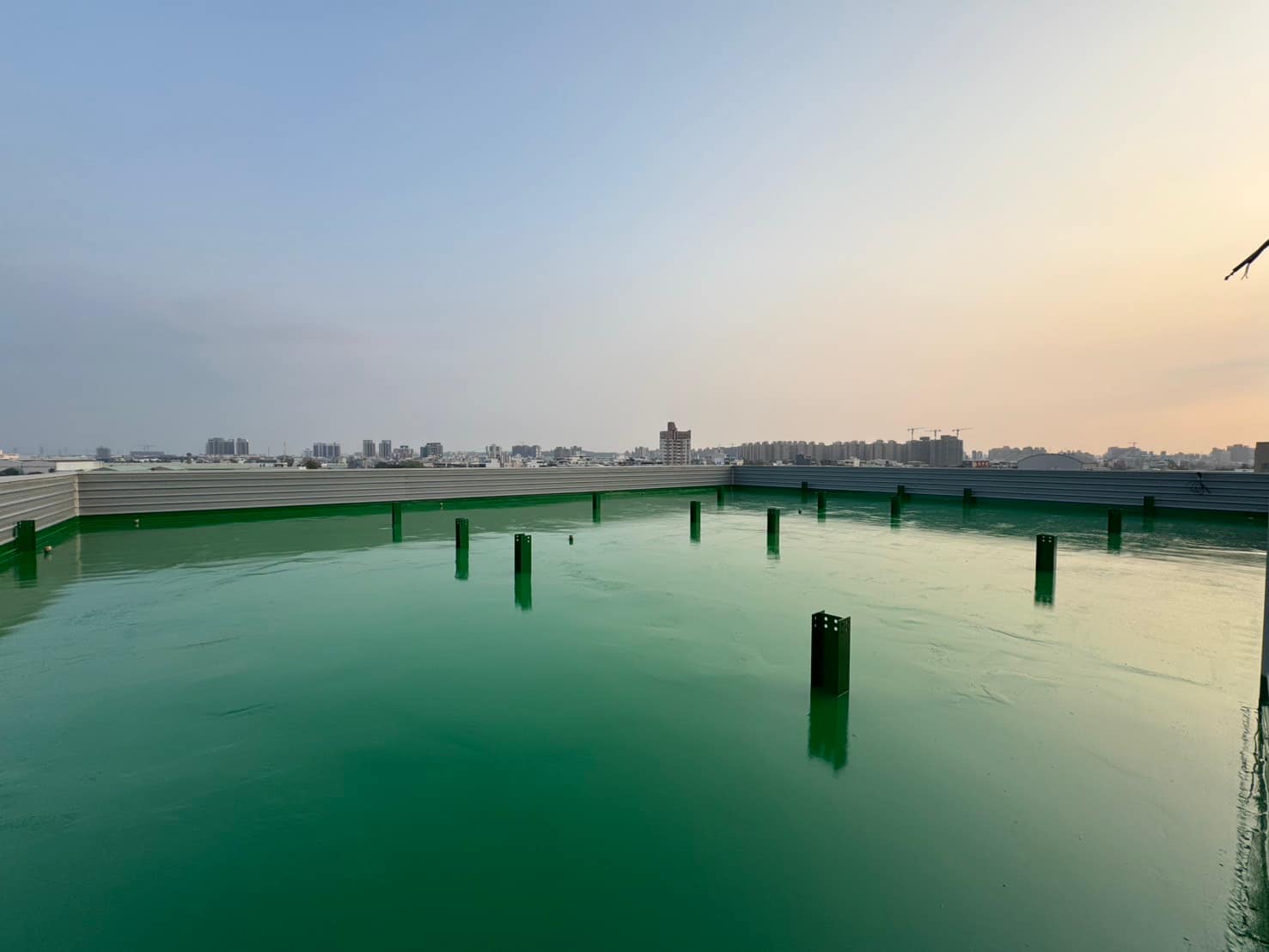 高雄鳥松區廠房屋頂PU防水工程數量180坪